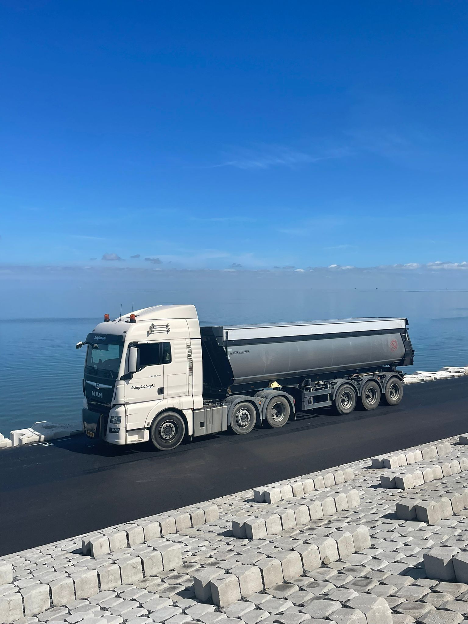 c79f7a0a a080-4d9e-b47c-286728997385.JPG